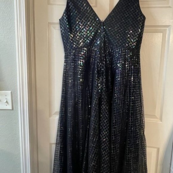 Iridescent Black Formal Dress, Size 20 from Glory Prom - Picture 16 of 16